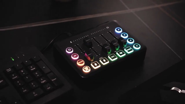 Kit Podcast FOLTUSYMY Completo – Scheda Audio, Microfono A Condensatore, Braccio Regolabile E 12 Effetti Sonori