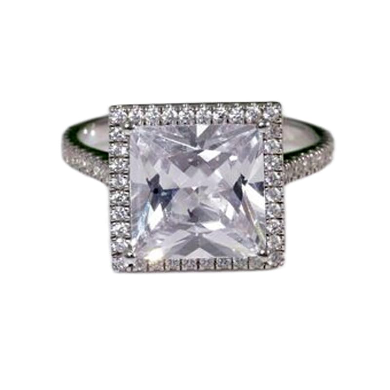 Bague imposante en argent 925 le cadeau d'anniversaire idéal avec halo de diamants