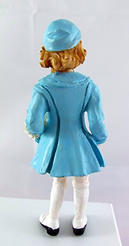 Miniatura muñeca Abby con abrigo escala 1:12 miniatura 3