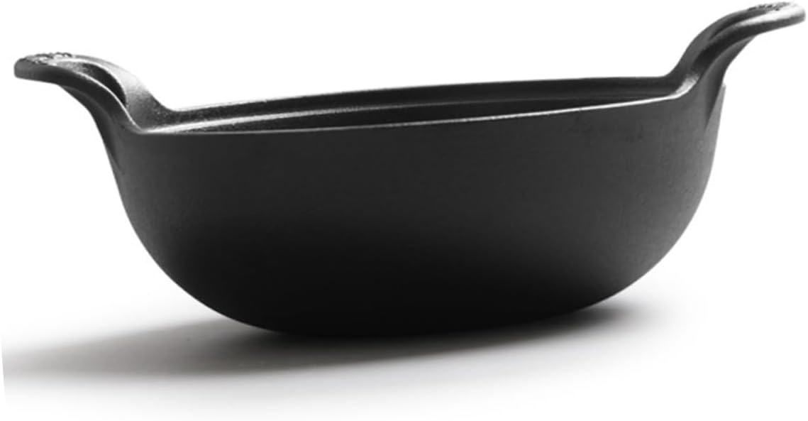 Iron Cast Saucepan Non-Stick Cooking Pot for Stews and Soups Diameter Durable Design Easy to Clean for Family Meals and Outdoor Cooking