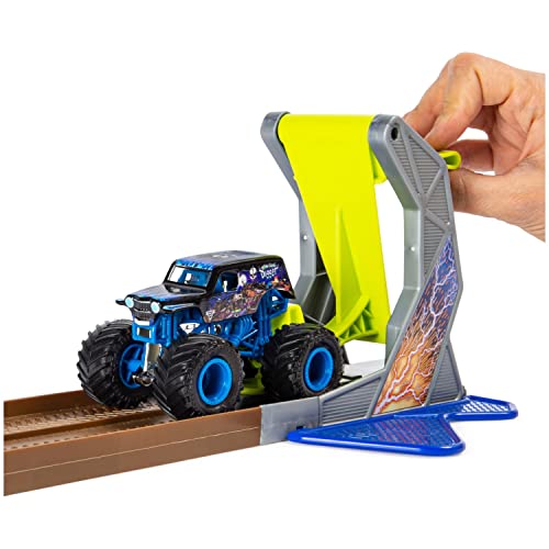 Monster Jam Official Champ Ramp Freestyle Playset Featuring Exclusive Son-uva Digger Monster Truck, Pack of 1, Multicolor