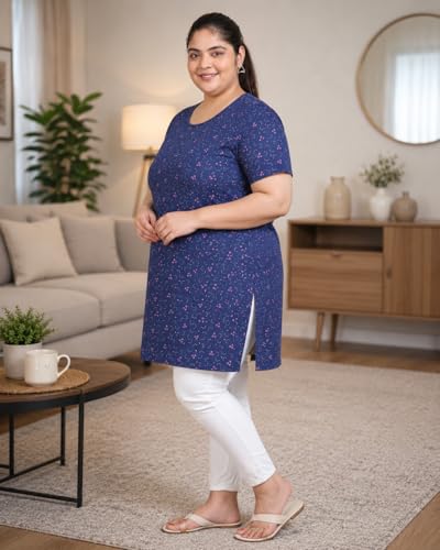 Image of In Love Women's All-Over Printed Cotton Plus Size Longline T-Shirt with Pockets
