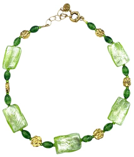 Collier en verre antique vert herbe parfait pour illuminer vos tenues estivales