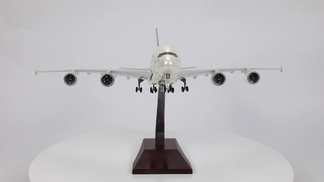 大韓航空 A380 モデルプレーン 1/200 Amazon.co.jp: 大韓航空 エアバスA380 1:200 モデルプレーン