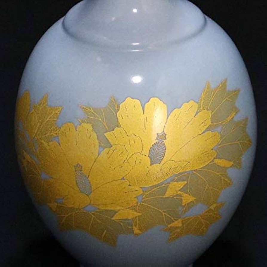 Amazon.co.jp: 吉田美統 人間国宝 九谷焼花瓶 釉裏金彩芙蓉文 水色 Amazon.co.jp: 吉田美統 人間国宝 九谷焼花瓶 釉裏金彩芙蓉文 水色