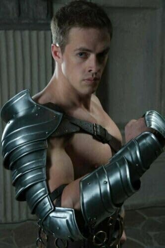 Medieval Gladiator Pauldron Armor, Single Shoulder Metal Sleeve, Fantasy Cosplay Manica Arm Protection Metallic Silver