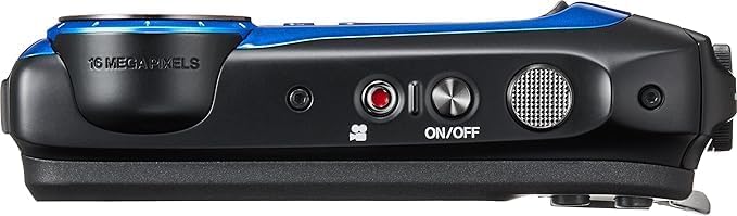 Sivu view FUJIFILM FinePix XP90 -kamerasta, jossa näkyy akku-/muistikorttilokero