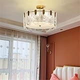 Dotato di tecnologia LED, questo lampadario offre un'illuminazione brillante ed efficiente dal punto di vista energetico, valorizzando l'atmosfera generale della casa. Perfetto per illuminare il soggiorno o creare un'atmosfera accogliente in camera da letto.