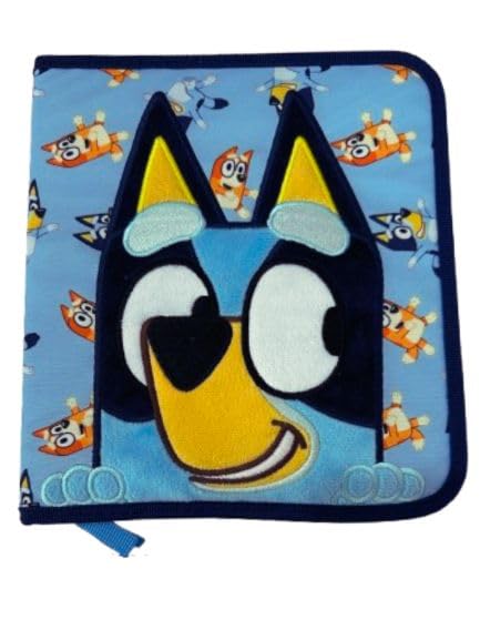 Cefa Toys Estuche Fluffy Bluey, cara de Bluey suave, 23 piezas, bloc de actividades.Apto para niños a partir de 3 años.