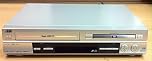 JVC HR-XVS20 DVD PLAYER & VCR/VHS VIDEO TAPE PLAYER COMBI - 2 IN 1 UNIT WITH REMOTE