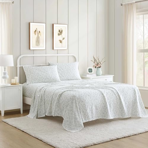 Image of Laura Ashley - Queen Size Sheet Set, Soft Cotton Sateen Bedding with Matching Pillowcases, Fully Elastic Fitted Sheet, Deep Pocket, Floral Room Decor, Silky Smooth All-Season Comfort (Fiona Green)