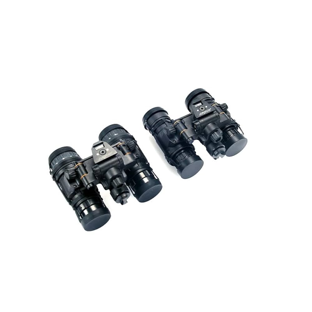 NVG収納保護ポーチ　ウッドランド　暗視眼鏡　PVS14 PVS31 双眼 TYR Communications Pouch- NVG vertical | REALMENT
