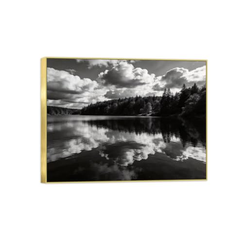 Tableau paysager Lac Nuages 3 noir et blanc pour sublimer la décoration murale du salon