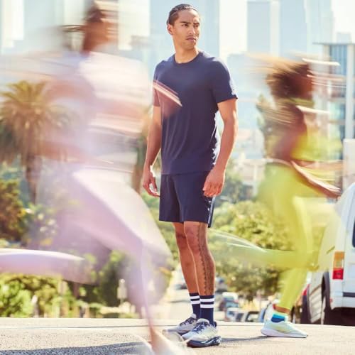 Image of Feetures Elite Light Cushion Mini Crew Sock - Sport Sock with Targeted Compression