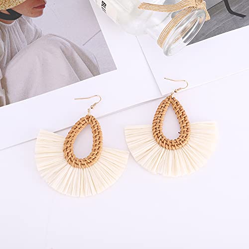 Image of Ladies Handmade Rattan Earring - Tassel A Type Straw Wicker Earrings Bohemian Geometry Earring Circle Pie Shape Earrings