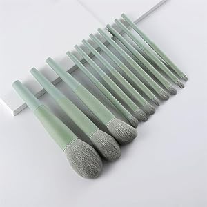 MADALIAN 11pcs Forest Green Makeup Brush Set Soft Bristles Blush Brush Eyeshadow Brush Beauty Makeup Tools