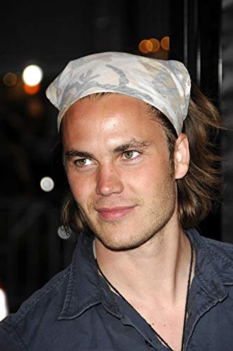 Posterazzi Poster Print Taylor Kitsch at Arrivals for Fracture Premiere Mann'S Village Theatre in Westwood Los Angeles Ca April 11 2007. Photo by Michael GermanaEverett Collection Celebrity (8 x 10) Posterazzi Poster Print Taylor Kitsch at Arrivals for Fracture Premiere Mann'S Village Theatre in Westwood Los Angeles Ca April 11 2007. Photo by Michael GermanaEverett Collection Celebrity (8 x 10)