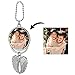 Produktbild Autospiegel Anhänger mit Foto, Personalisiert Foto Engelsflügel Kette Rückspiegel Aufhänger Spiegelanhänger Auto Dekoration,Personalisierte Beidseitig Gravur Foto Geschenke für Frauen Männer (Silber)