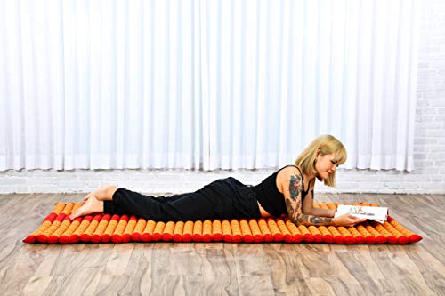 Image of Leewadee - Kapok Roll Mat - Handcrafted Folding Sleep & Relaxation Mattress from Thailand, Ideal as Guest Bed, Camping Mat, Yoga Mat or Traditional Futon, 75 x 39 inches, Orange Red
