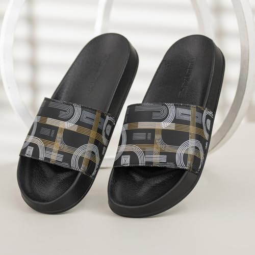 Image of Red Tape Mens Sliders in Olive