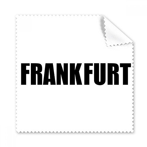 Écran téléphone propre avec le tissu de nettoyage Francfort Allemagne pour verres et lunettes