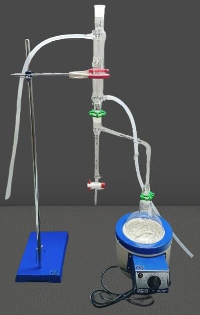 ISKO® Borosilicate glass Moisture Determination apparatus, Dean and Stark apparatus with Glass stopcock. receiver capacity 10ML (WITH HEATING MANTLE AND STAND)-image-43