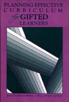Paperback Planning Effective Curriculum for Gifted Learners Book