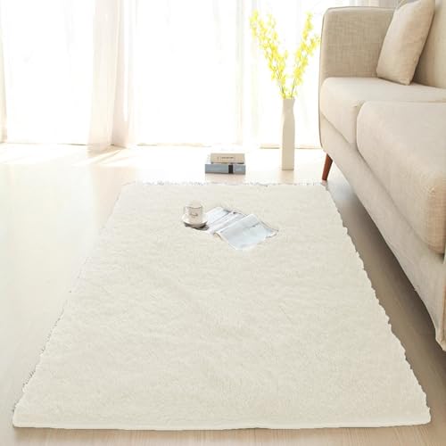 Tapis à poils longs doux beige 120x180 cm antidérapant pour table de nuit