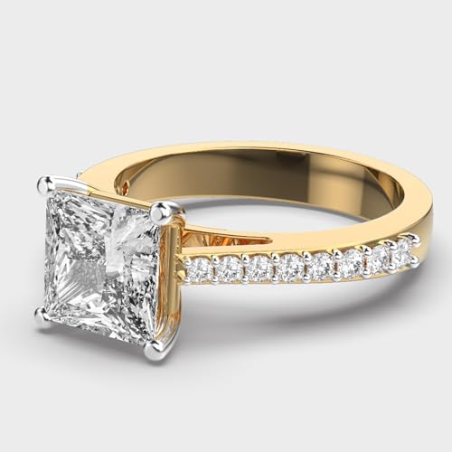 Bague moissanite princesse en argent plaqué or pour vos soirées