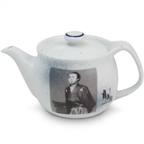Passoire à thé Ryomaden Nagasaki Hasami : dites adieu aux feuilles au fond de la tasse