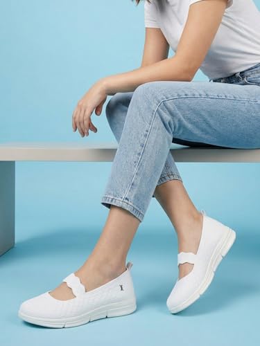Image of Carlton London Women Mesh Flyknit Slip-On Lightweight Shoes