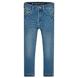 Die Jeans besteht aus einem Stretchstoff, um das Optimum in puncto Passform, Komfort und Bewegungsfreiheit zu ermöglichen.