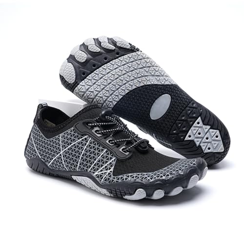 High Performance Athletic Water Shoes with Durable and Breathable Design for Superior Traction3