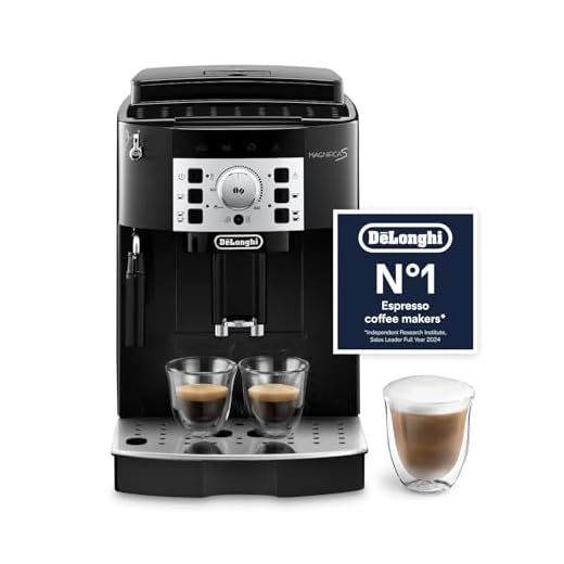 De'Longhi Magnifica S, Automatic Bean to Cup Coffee Machine, Espresso and Cappuccino Maker, ECAM22.110.B, Black