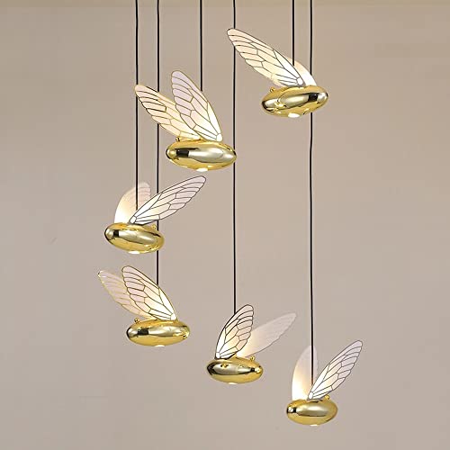 Chandelier escalier pour sublimer le hall d'une villa duplex avec éclairage LED