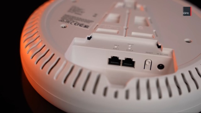 Amazon.com: MikroTik Cap ax Gen 6 802.11ax Wireless Access Point