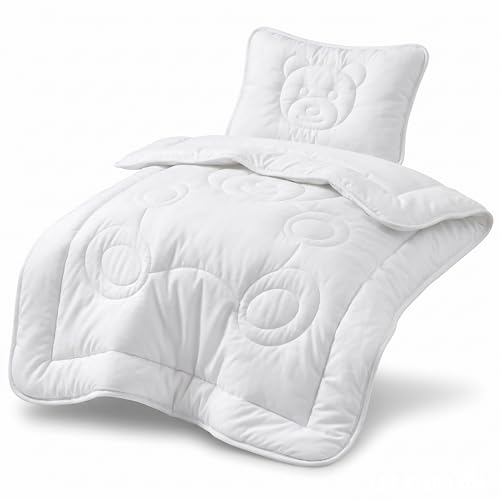 Home Oase Baby Bettdecke & Kissen Set 100x135 cm + 40x60 cm - Kinderbettdecke mit Bärenmotiv Atmungsaktive Mikrofaser Allergikergeeignet Oeko-TEX Standard Waschbar 60C Sommer & Übergangsdecke