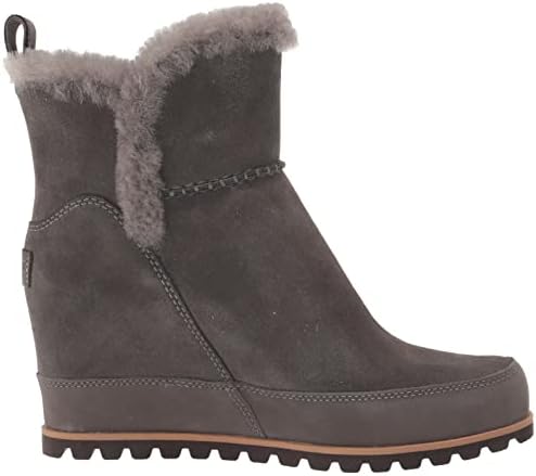 UGG Women's Malvella Fashion Boot 6 UGG Women's Malvella Fashion Boot