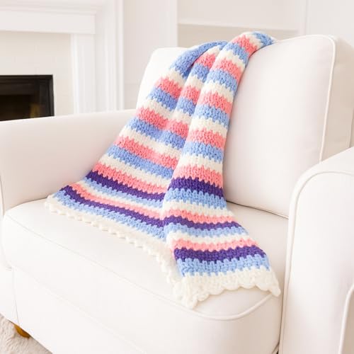 Image of ThreadArt Chunky Yarn Cake for Crochet #6, 300g /316 Yds, Red 15 | Soft super bulky #6 acrylic yarn cake for blankets, scarves, hats, crochet and knitting. Big 300g cake is machine washable.