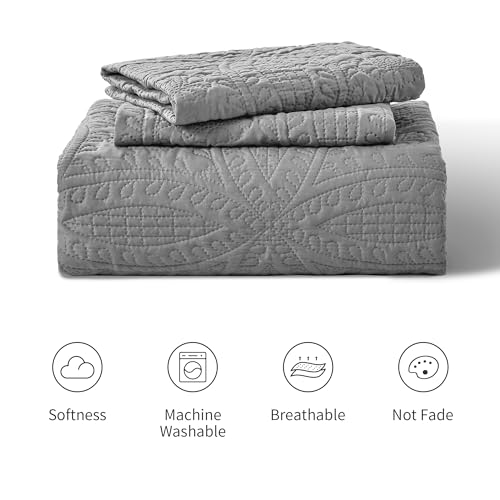 Love's cabin California King Size Quilt Bedding Set Grey Bedspreads - Cal King Summer Lightweight Bedspread Comforter - Coin Pattern Coverlet for All Season - 3 Pieces (1 Quilt, 2 Pillow Shams)