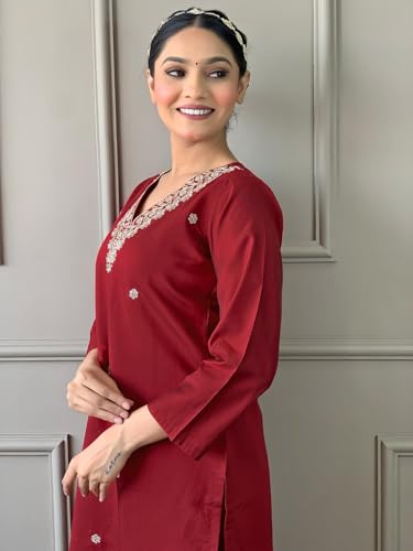 Image of Naixa Women's Red Viscose Silk Embroidered Straight Kurta with Viscose Silk Pant and Organza Printed Dupatta Sets