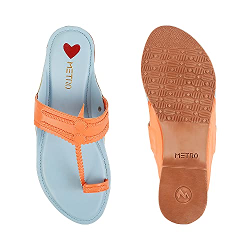 Image of Metro Women's Gold Leather Stylish Fashion Kolhapuris