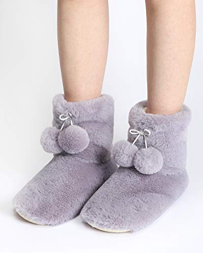 Image of DICUIRD Womens Thick & Warm Slipper Socks with Grippers - Christmas House Slippers
