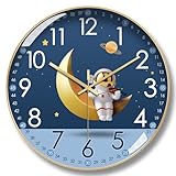 Setzen Sie einen Blickfang: Wenn Ihr Wohnzimmer etwas zu langweilig aussieht, ist diese Wohnzimmer-Wanduhr eine tolle Möglichkeit, die Dinge aufzupeppen.