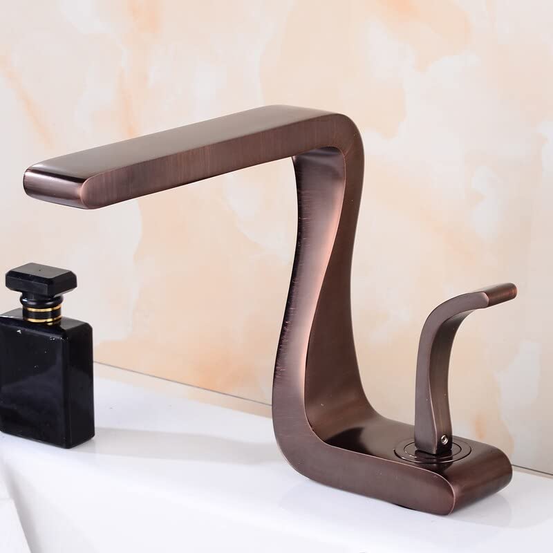 Robinet salle de bains rétro or blanc pour une douche de douceur vintage