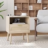 Multifunzionale e versatile: questo tavolo con bordi in rattan con cassetti è adatto non solo come comodino, ma anche come complemento versatile e personalizzato per la vostra camera da letto, soggiorno, soggiorno o ufficio. Pratico e bello, questo comodino ha possibilità illimitate.