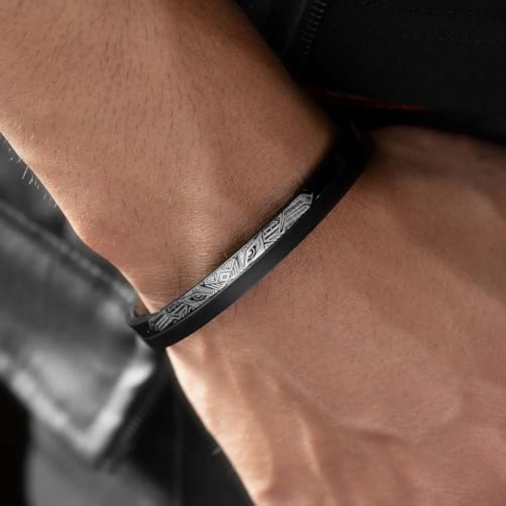 Stainless Steel Sirius Openable Oval Designer Kada Bracelet