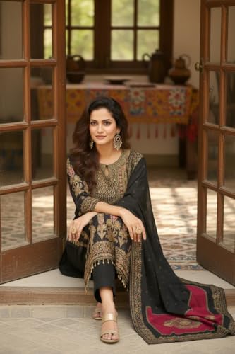 Image of Amazon Brand - Tavasya Womens Ethnic Motifs Embroidered Kurta Pant Set With Designer Long Dupatta