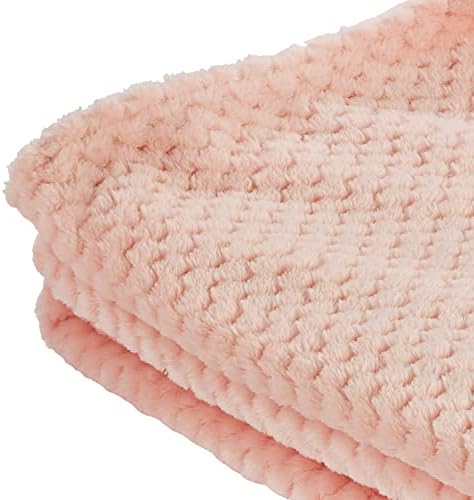 wilko Blush Waffle Throw, Super Soft Feel, Waffle Texture, Pink Fluffy Blanket, Completely Machine Washable, Generous 200 X 240Cm Size