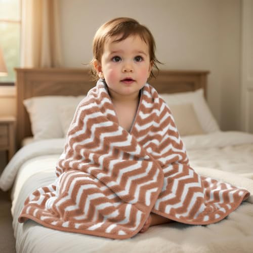 Image of LUXE HOME INTERNATIONAL Microfibre Bath Towel Chevron Pattern Super Absorbent Quick Dry Lightweight Soft Towels for Kids Boys Girls Adults 70x132cm Brown Pack of 1